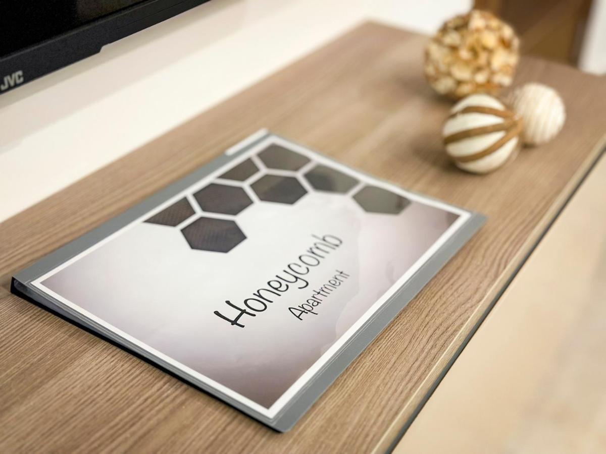 Honeycomb Designer Apartment セント・ポールズ・ベイ エクステリア 写真