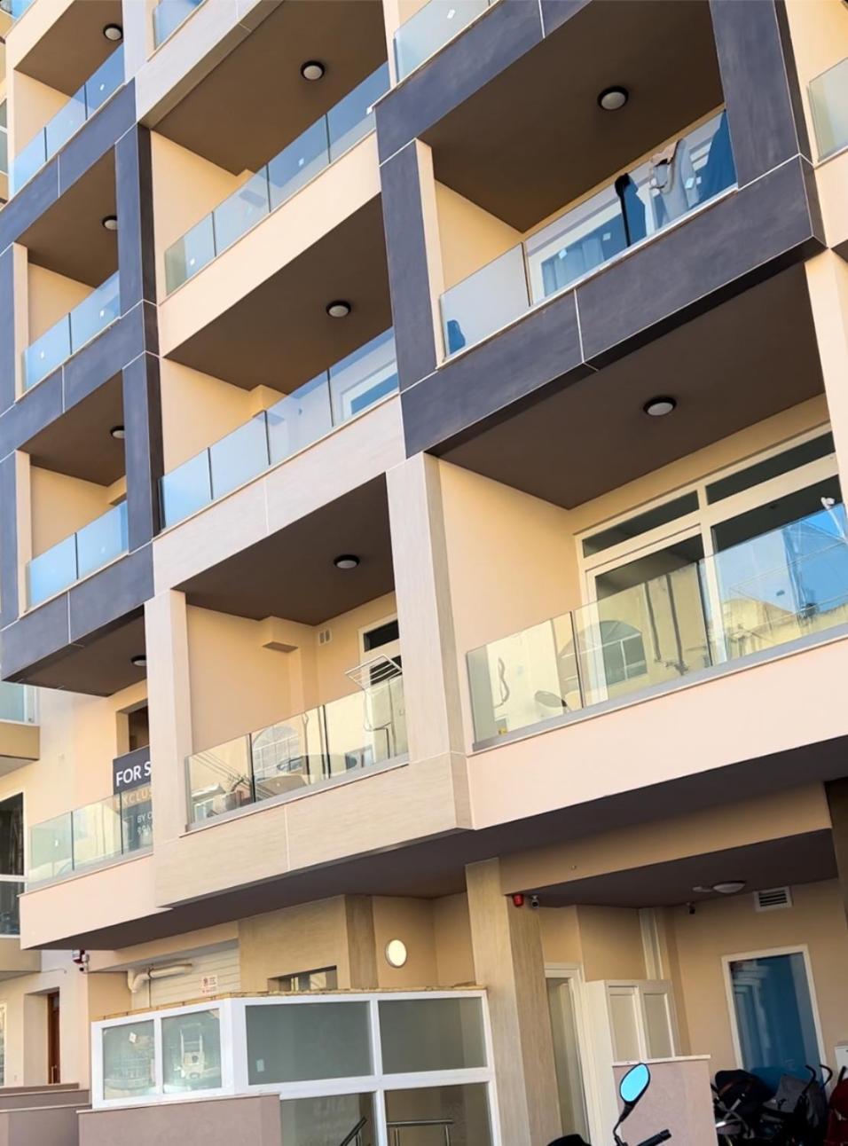 Honeycomb Designer Apartment セント・ポールズ・ベイ エクステリア 写真